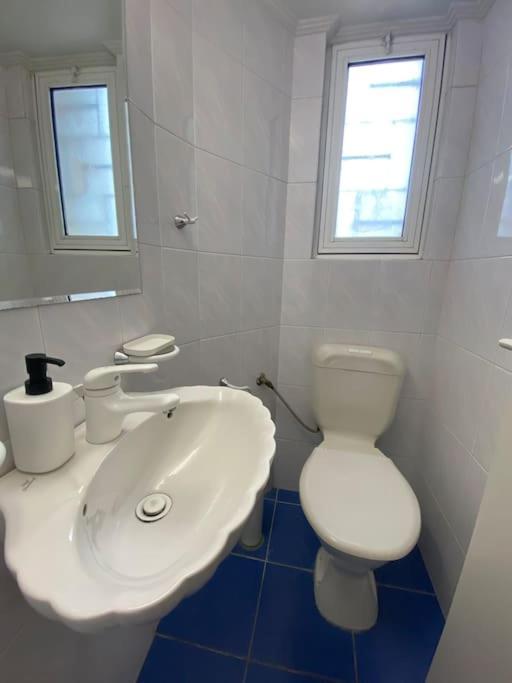 2-Bedroom Apartment In Athina Athén Kültér fotó