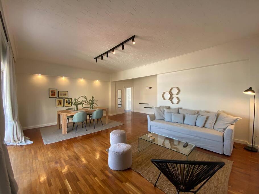 2-Bedroom Apartment In Athina Athén Kültér fotó